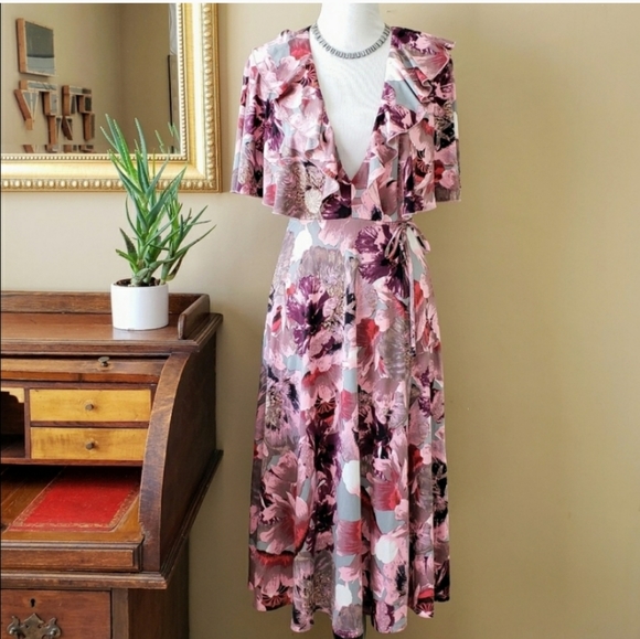 ASOS Floral Open Back Midi Floral Cape Dress 6 - Picture 4 of 8